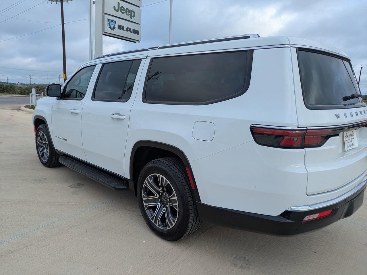 2025 Jeep Wagoneer L Castroville TX