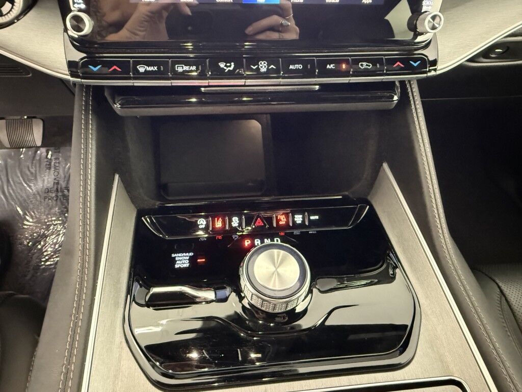 2025 Jeep Wagoneer L 4x4 Maumee OH