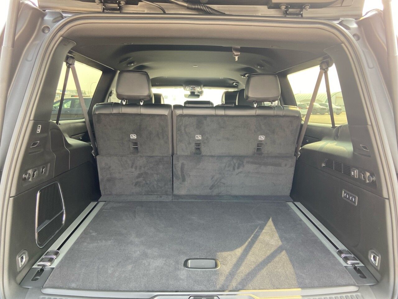 2025 Jeep Wagoneer L Series II Carbide High Level AB