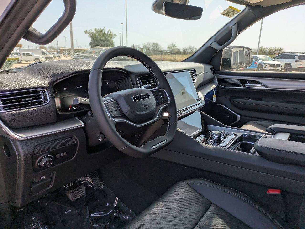 2025 Jeep Wagoneer L Series II Carbide Castroville TX