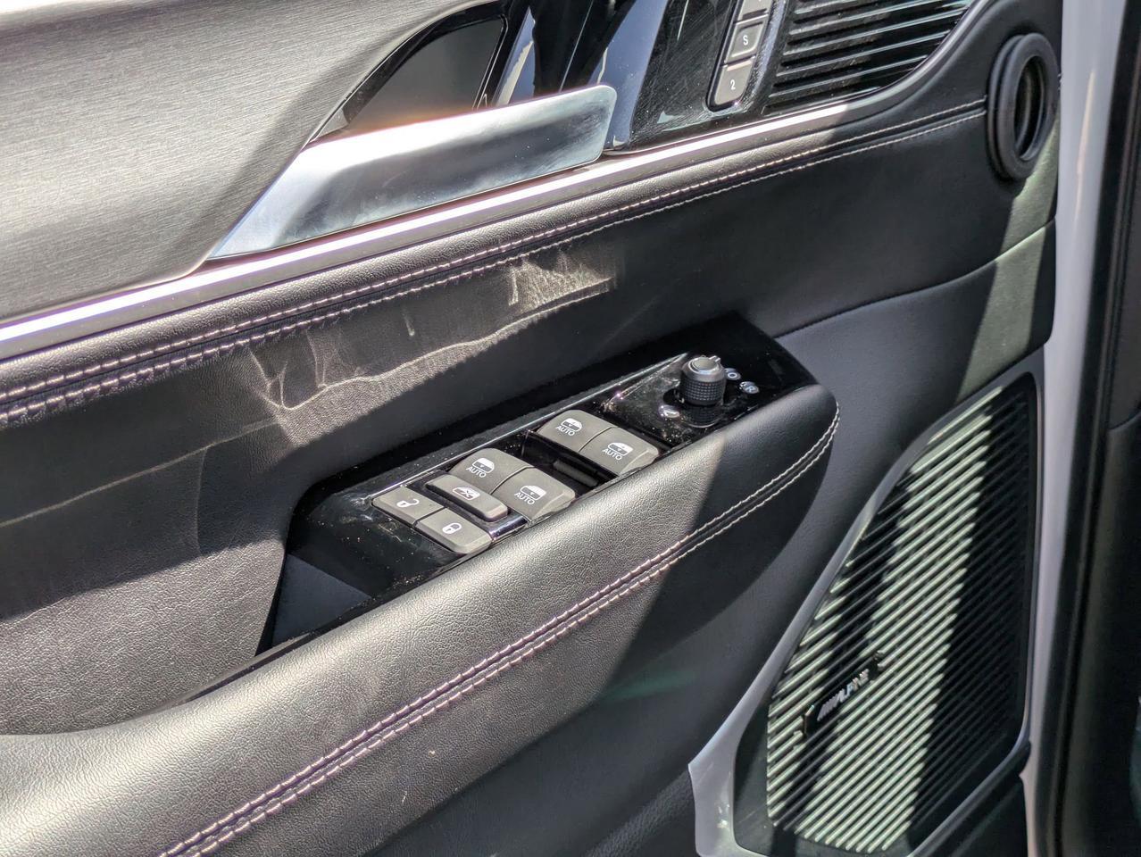 2025 Jeep Wagoneer L Series II Carbide Castroville TX