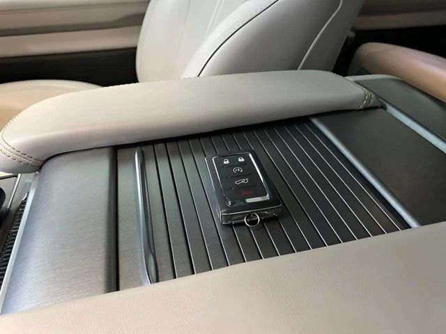 2025 Jeep Wagoneer L Series II Dallas TX