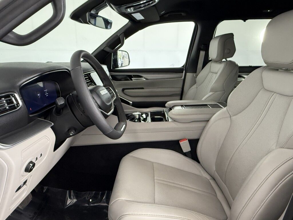 2025 Jeep Wagoneer L Series III 4x4 Maumee OH