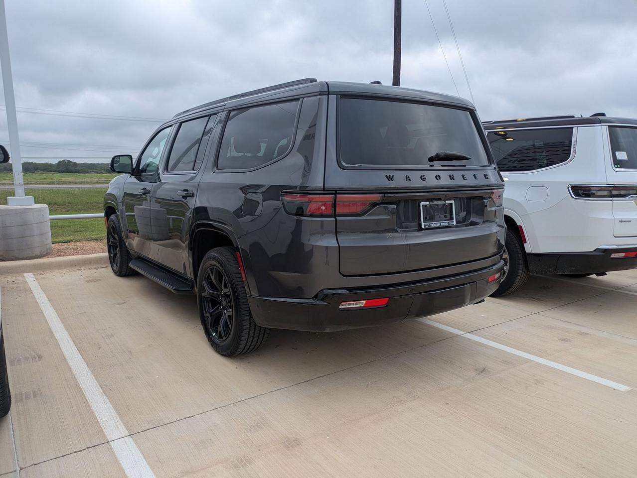 2025 Jeep Wagoneer Series II Carbide Castroville TX