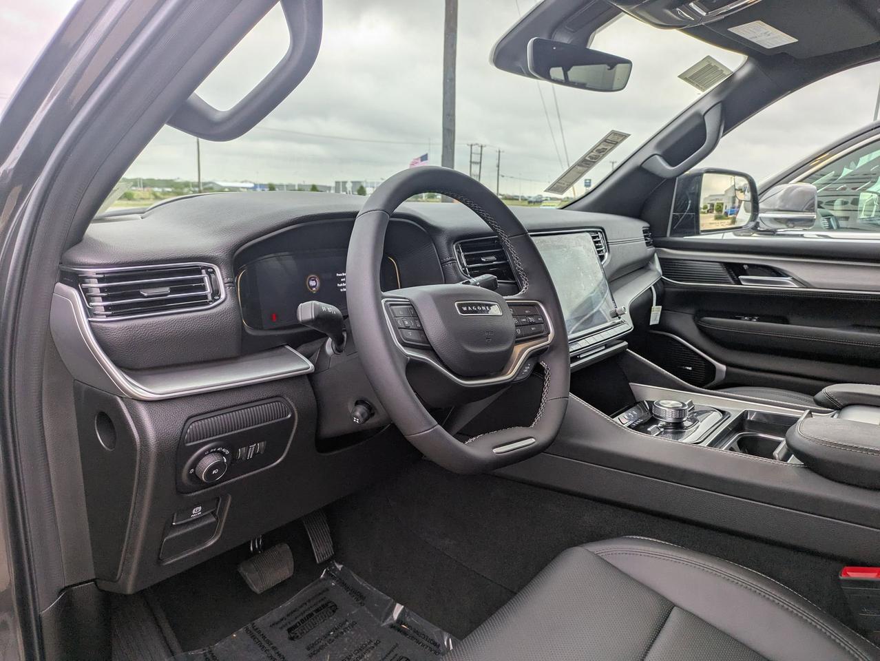 2025 Jeep Wagoneer Series II Carbide Castroville TX