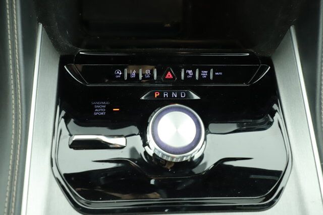 2025 Jeep Wagoneer Series II Carbide New Braunfels TX