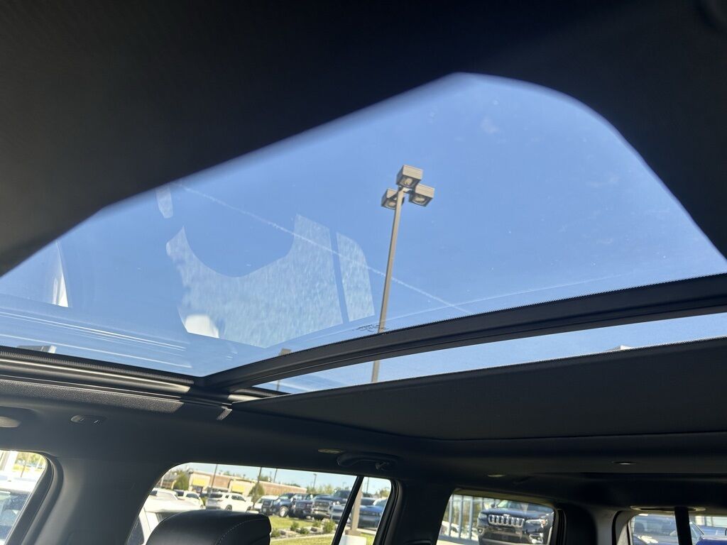 2025 Jeep Wagoneer Series II Crestwood KY