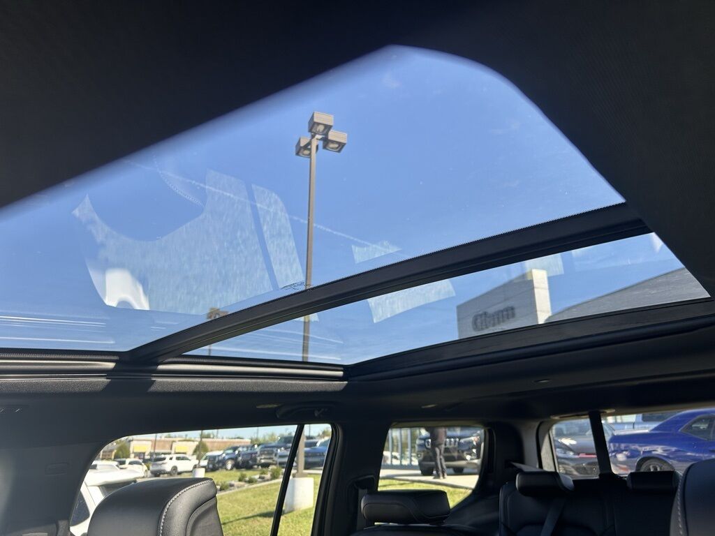 2025 Jeep Wagoneer Series II Crestwood KY