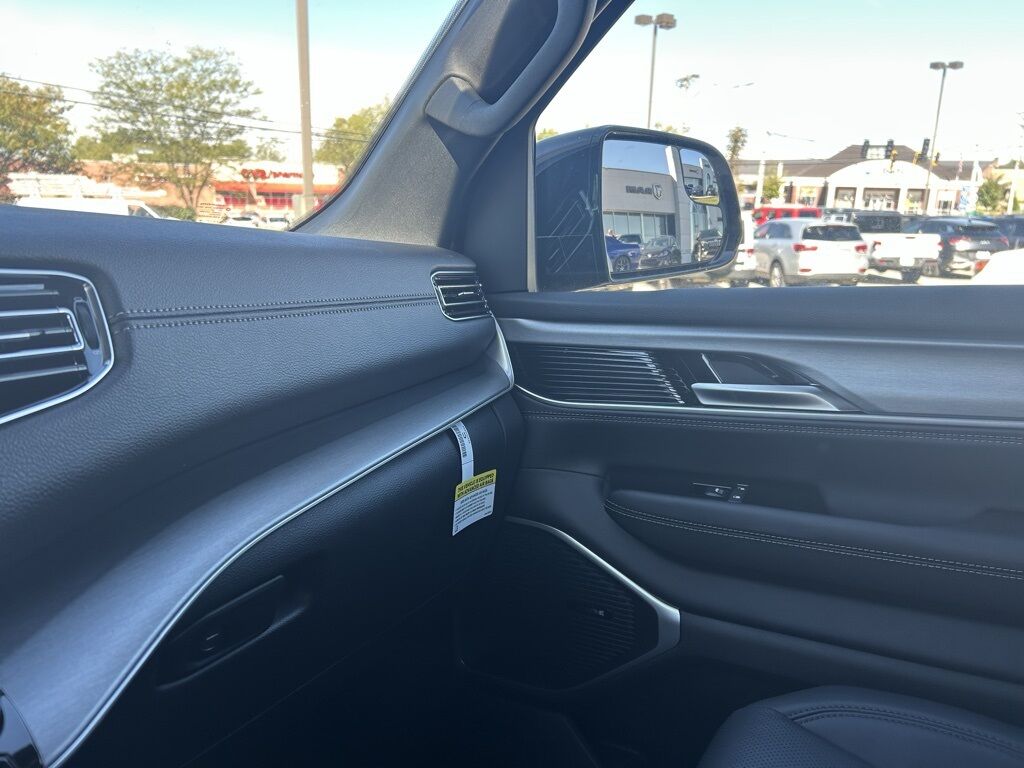 2025 Jeep Wagoneer Series II Crestwood KY