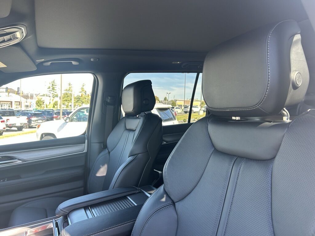 2025 Jeep Wagoneer Series II Crestwood KY