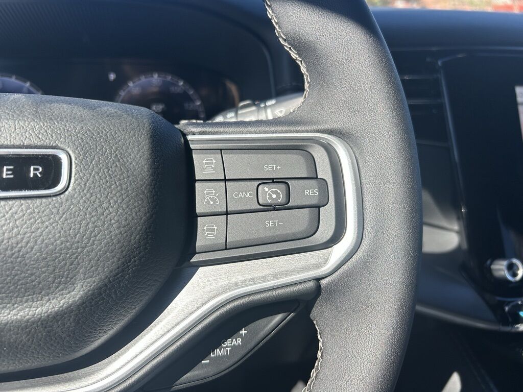 2025 Jeep Wagoneer Series II Crestwood KY