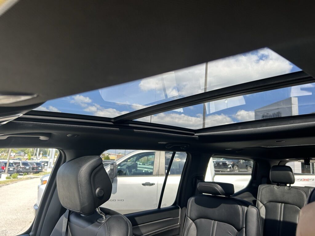 2025 Jeep Wagoneer Series II Crestwood KY