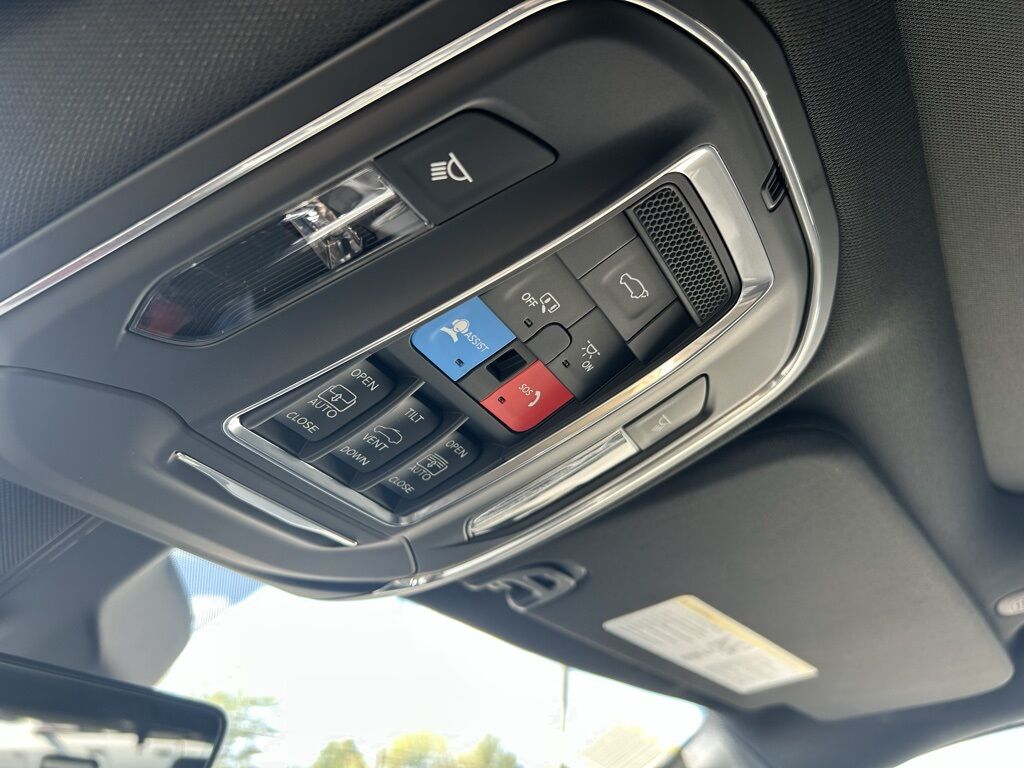 2025 Jeep Wagoneer Series II Crestwood KY
