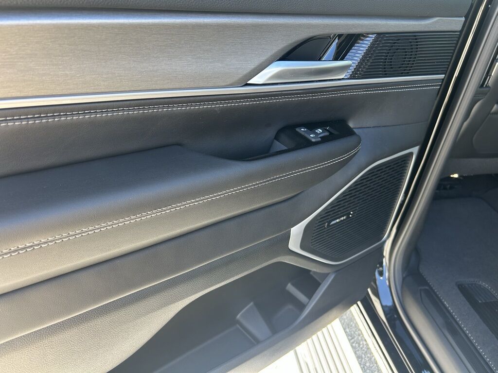 2025 Jeep Wagoneer Series II Crestwood KY