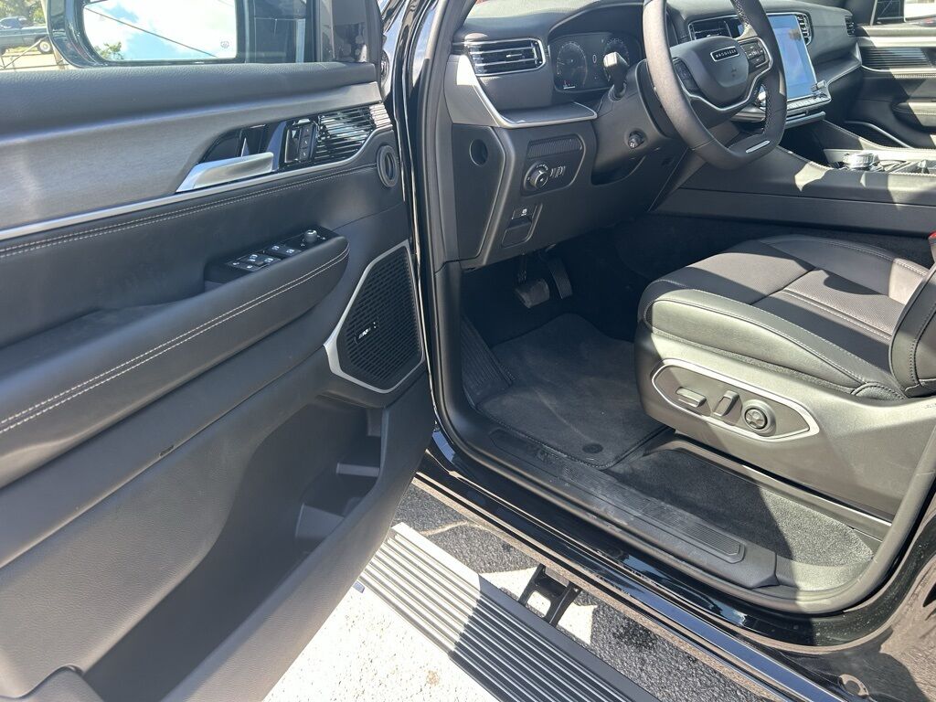2025 Jeep Wagoneer Series II Crestwood KY