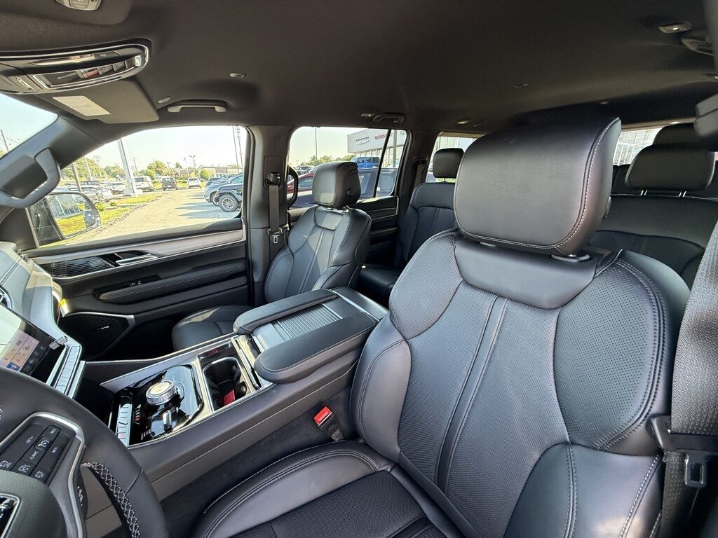 2025 Jeep Wagoneer Series II Crestwood KY