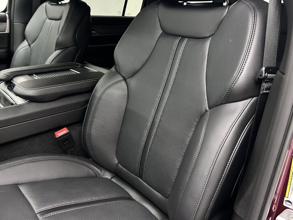 2025 Jeep Wagoneer Series II Portland OR