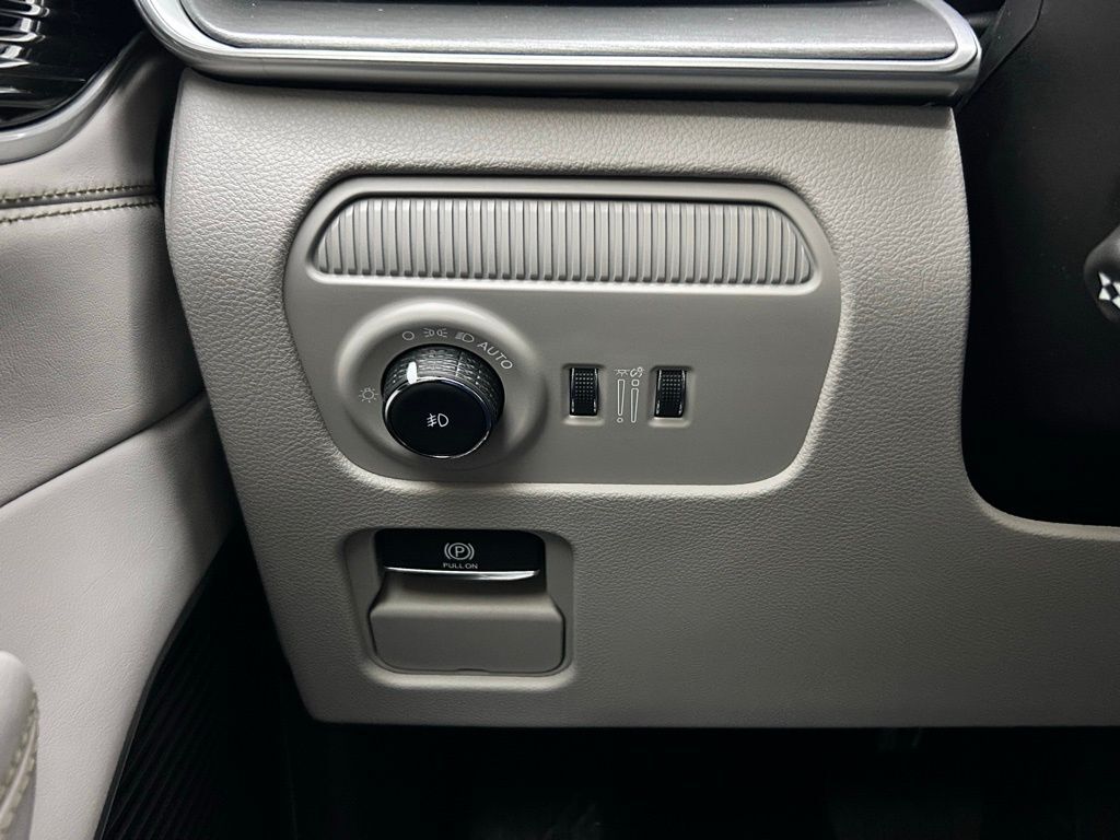 2025 Jeep Wagoneer Series II Portland OR