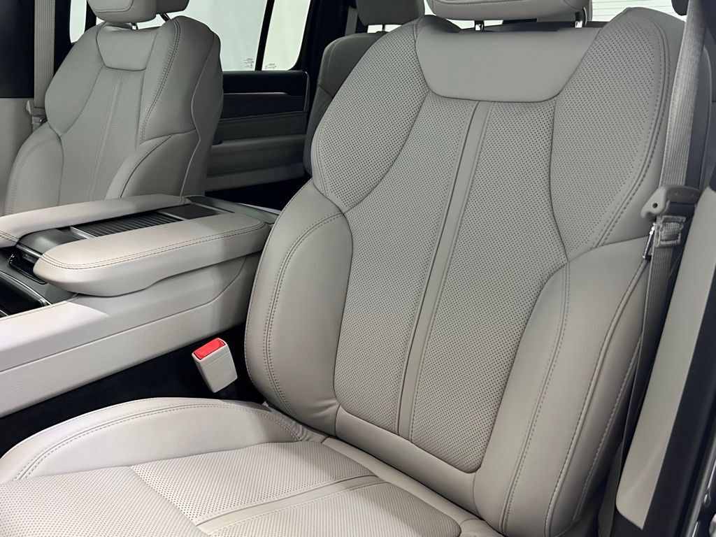 2025 Jeep Wagoneer Series II Portland OR