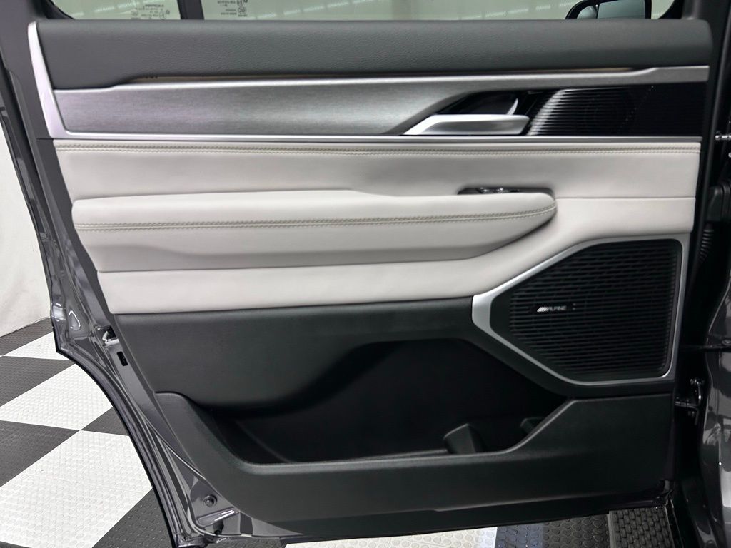 2025 Jeep Wagoneer Series II Portland OR