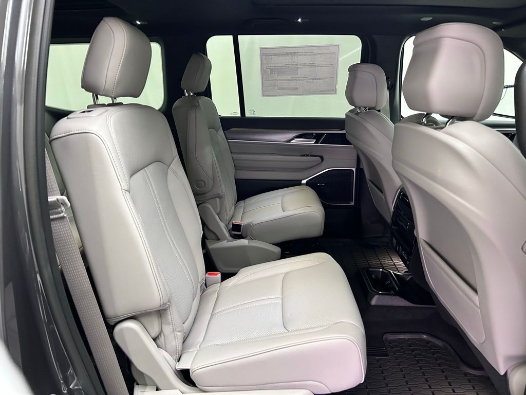 2025 Jeep Wagoneer Series II Portland OR