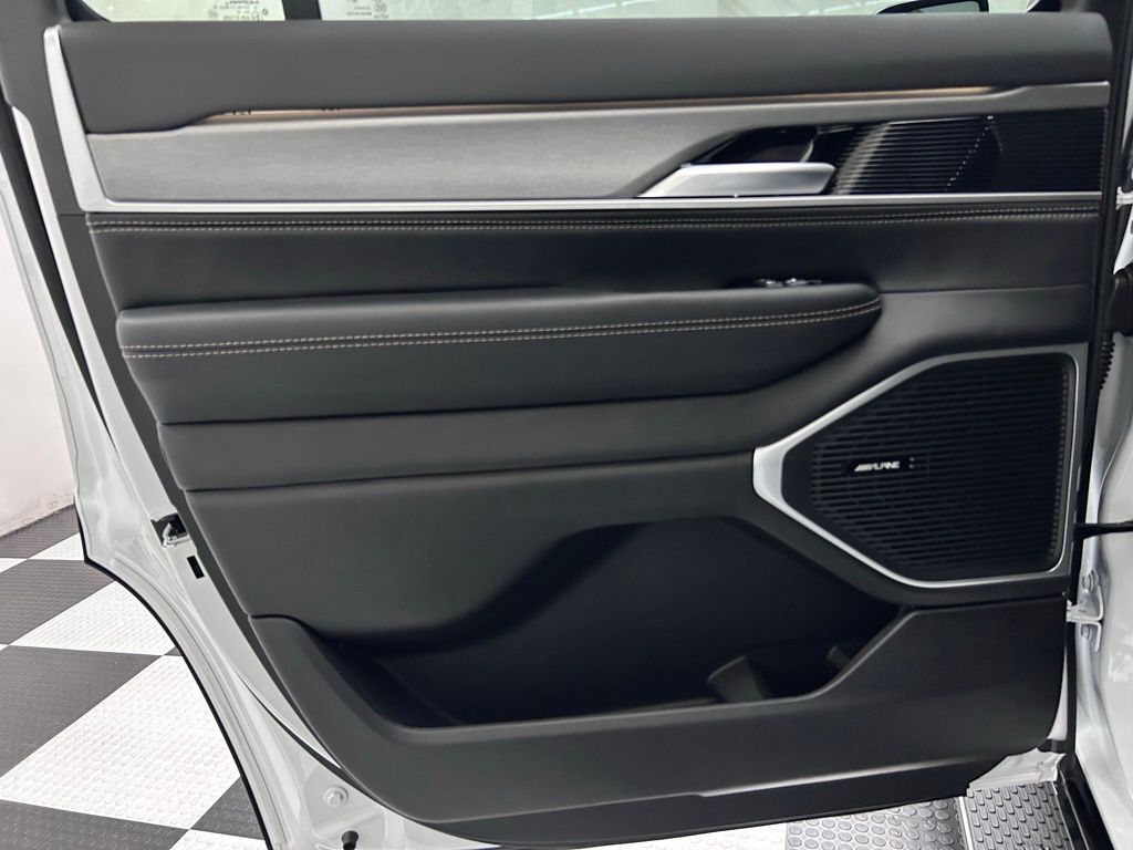 2025 Jeep Wagoneer Series II Portland OR