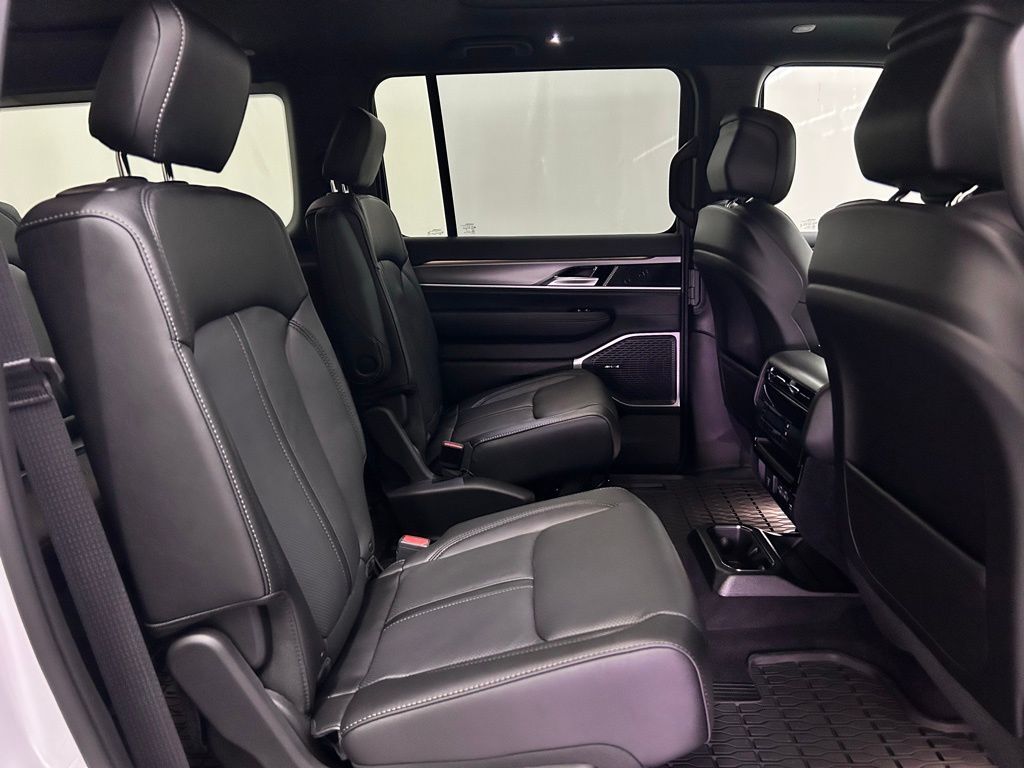 2025 Jeep Wagoneer Series II Portland OR