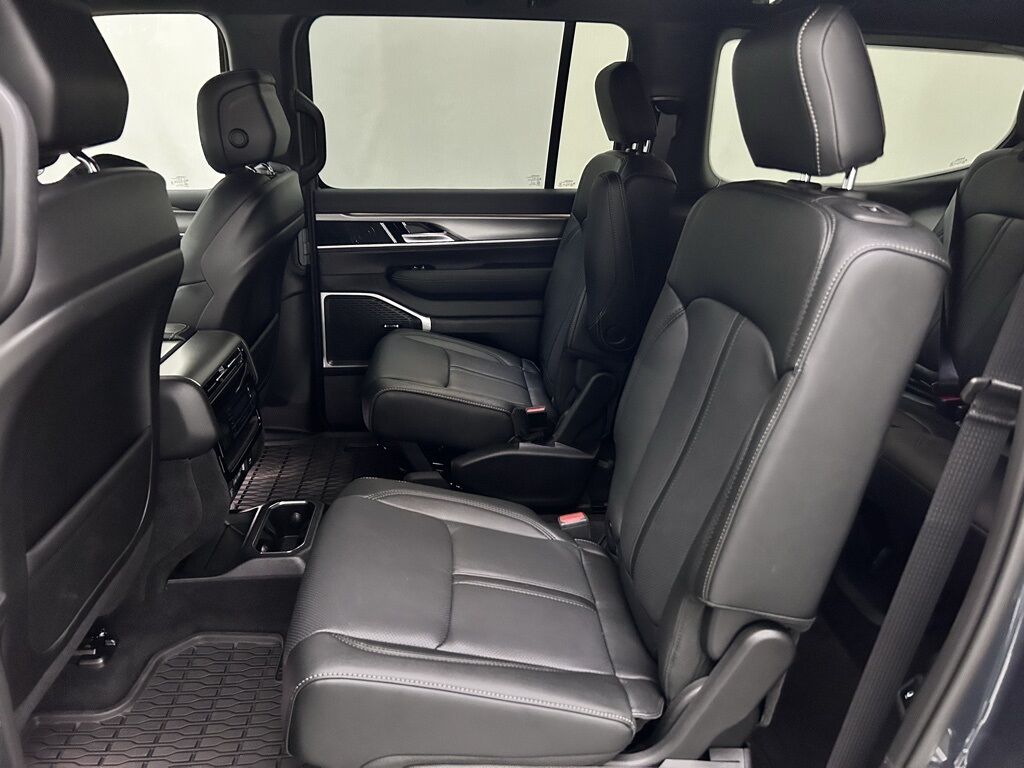 2025 Jeep Wagoneer Series II Portland OR