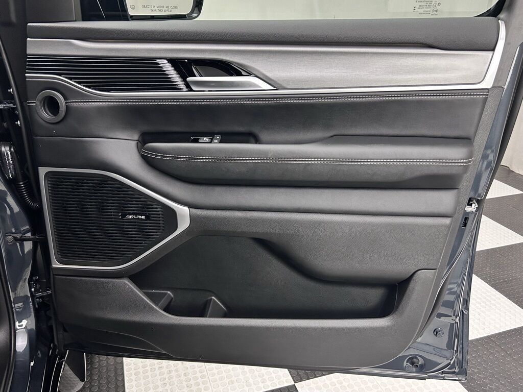 2025 Jeep Wagoneer Series II Portland OR