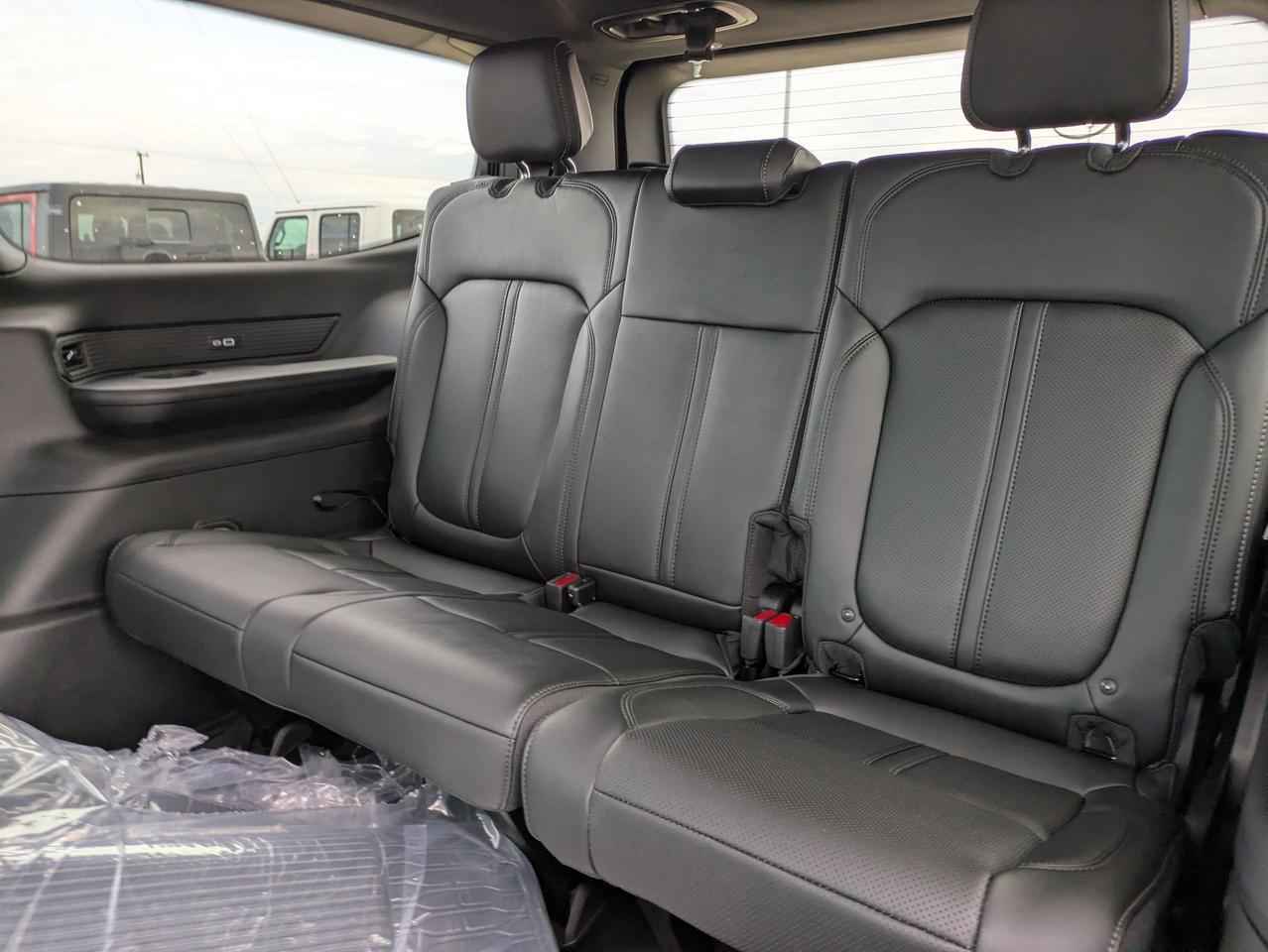 2025 Jeep Wagoneer Series II Castroville TX