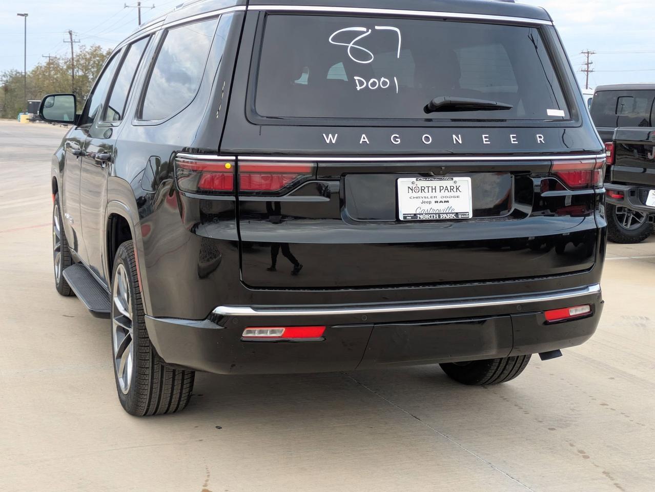 2025 Jeep Wagoneer Series II Castroville TX