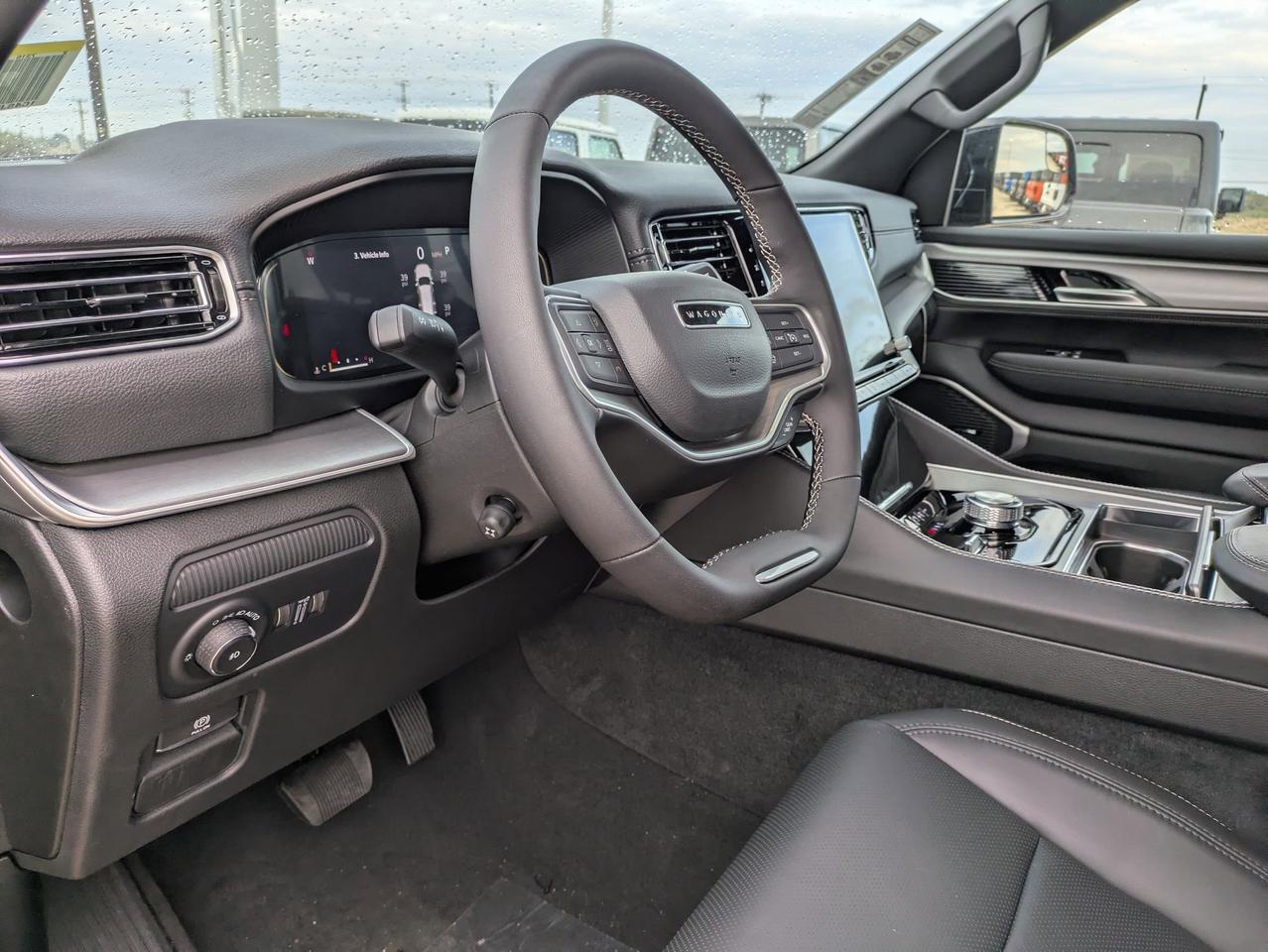 2025 Jeep Wagoneer Series II Castroville TX