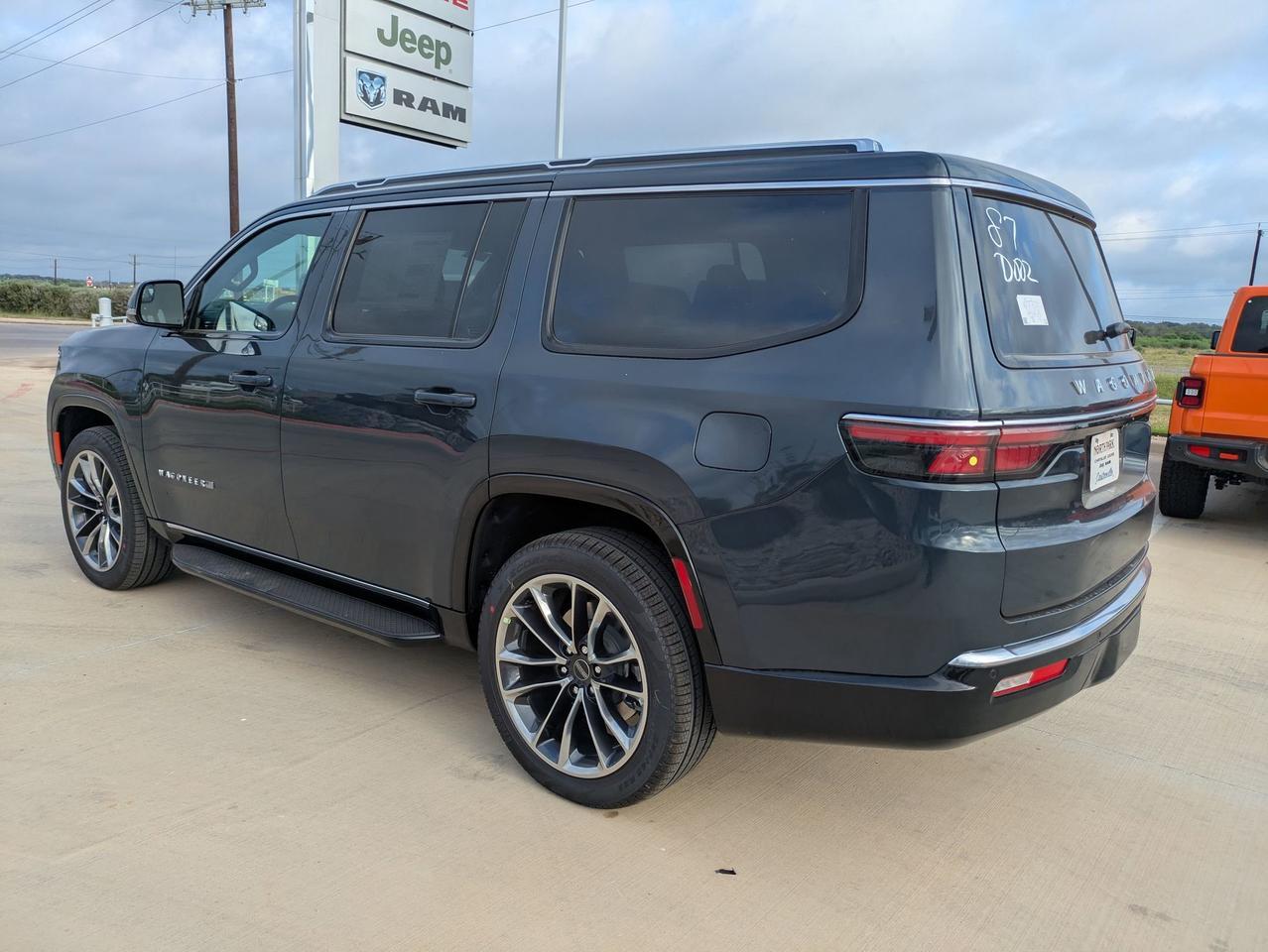 2025 Jeep Wagoneer Series II Castroville TX
