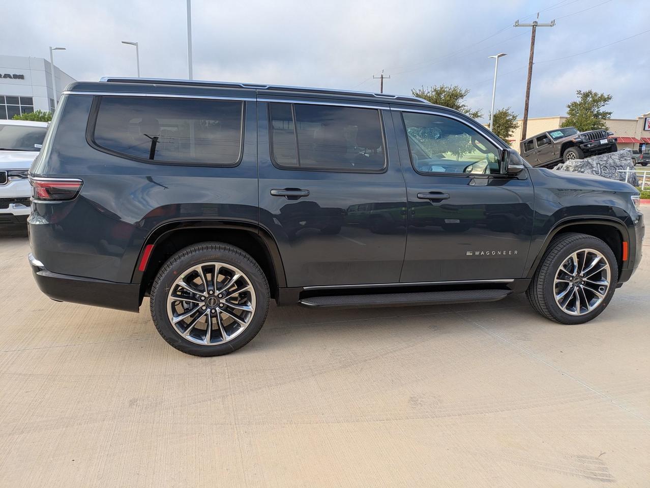 2025 Jeep Wagoneer Series II Castroville TX