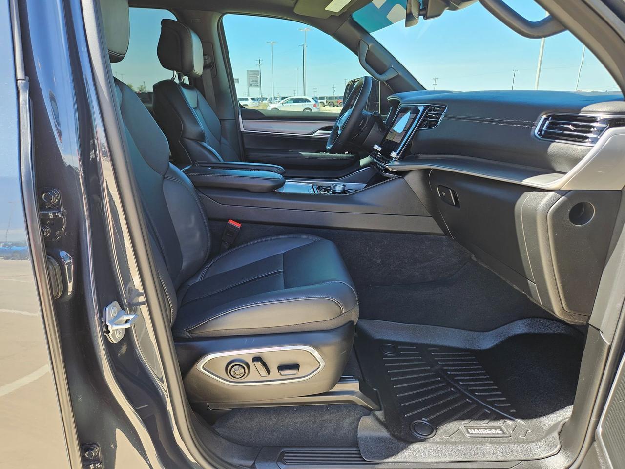 2025 Jeep Wagoneer Series II Castroville TX