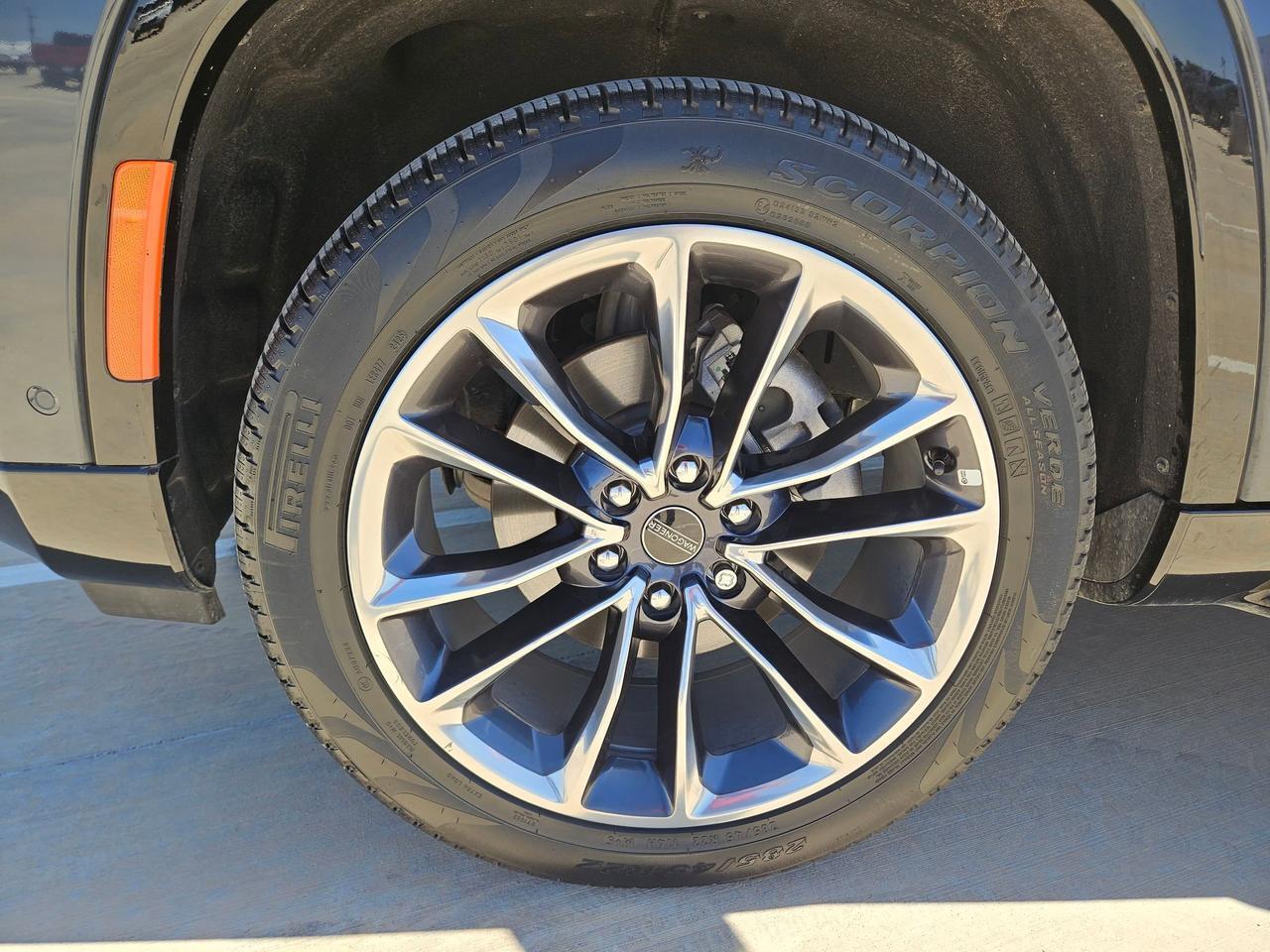 2025 Jeep Wagoneer Series II Castroville TX