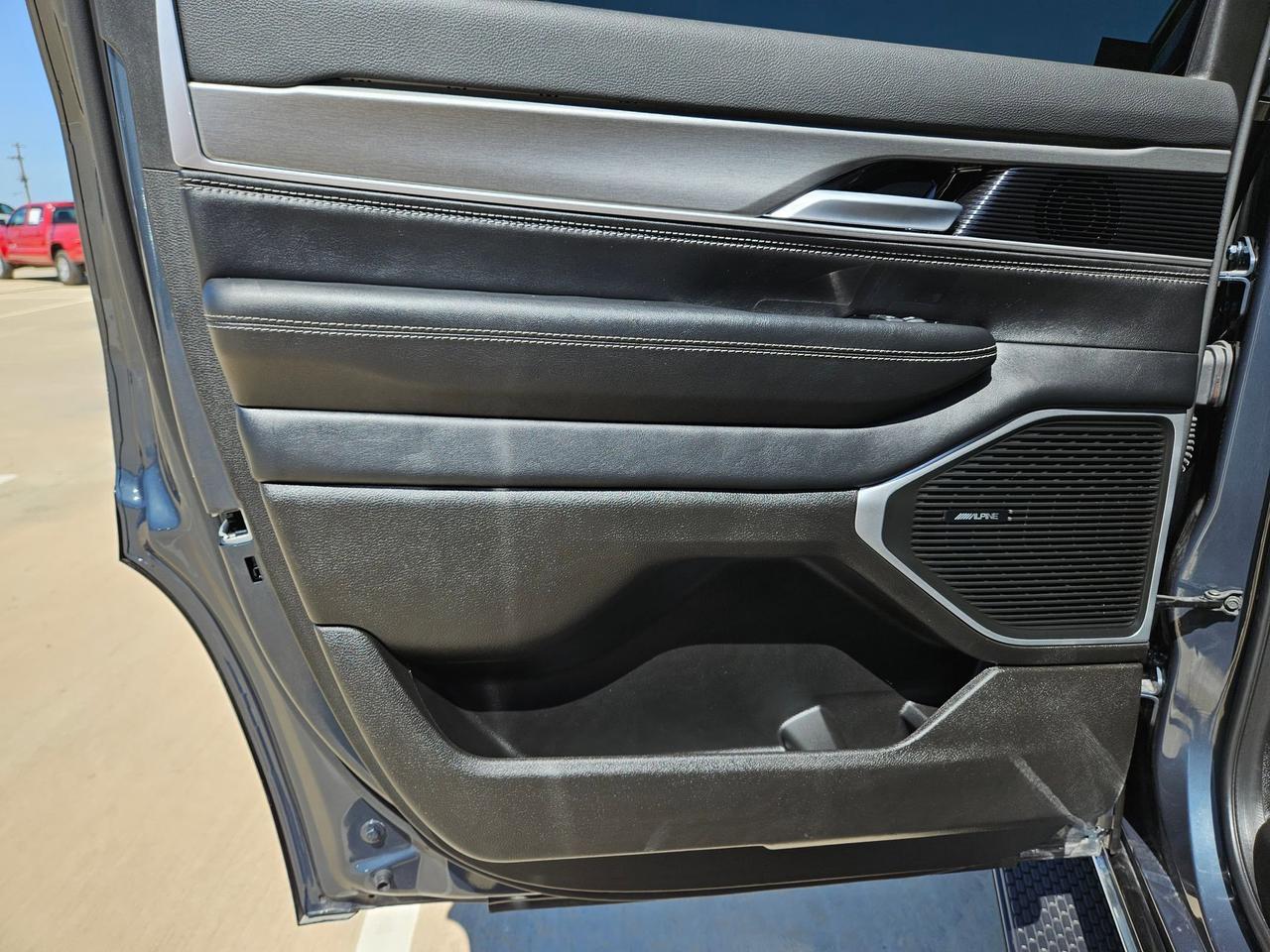 2025 Jeep Wagoneer Series II Castroville TX