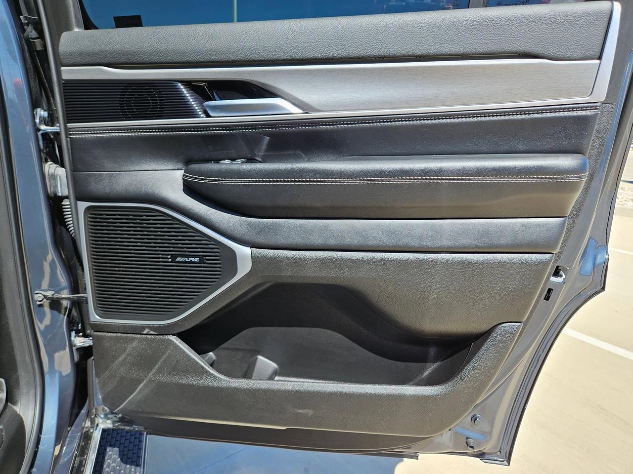 2025 Jeep Wagoneer Series II Castroville TX