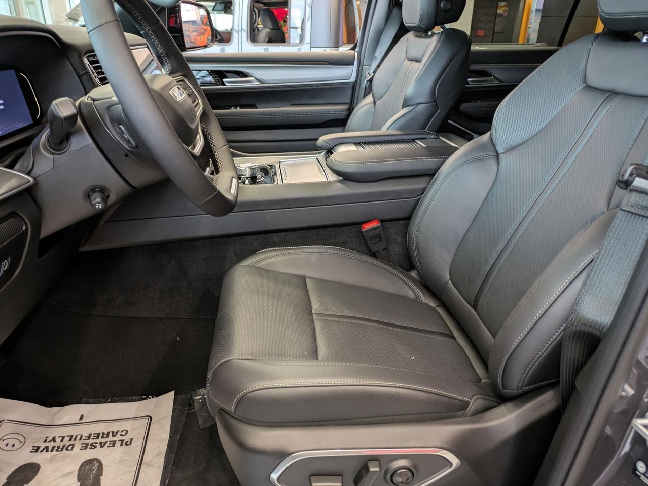 2025 Jeep Wagoneer Series II Castroville TX