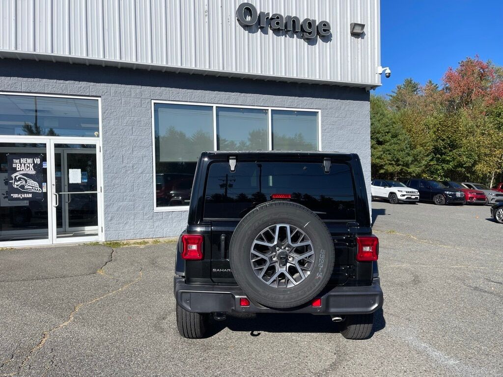 2025 Jeep Wrangler 4-DOOR SAHARA Orange MA