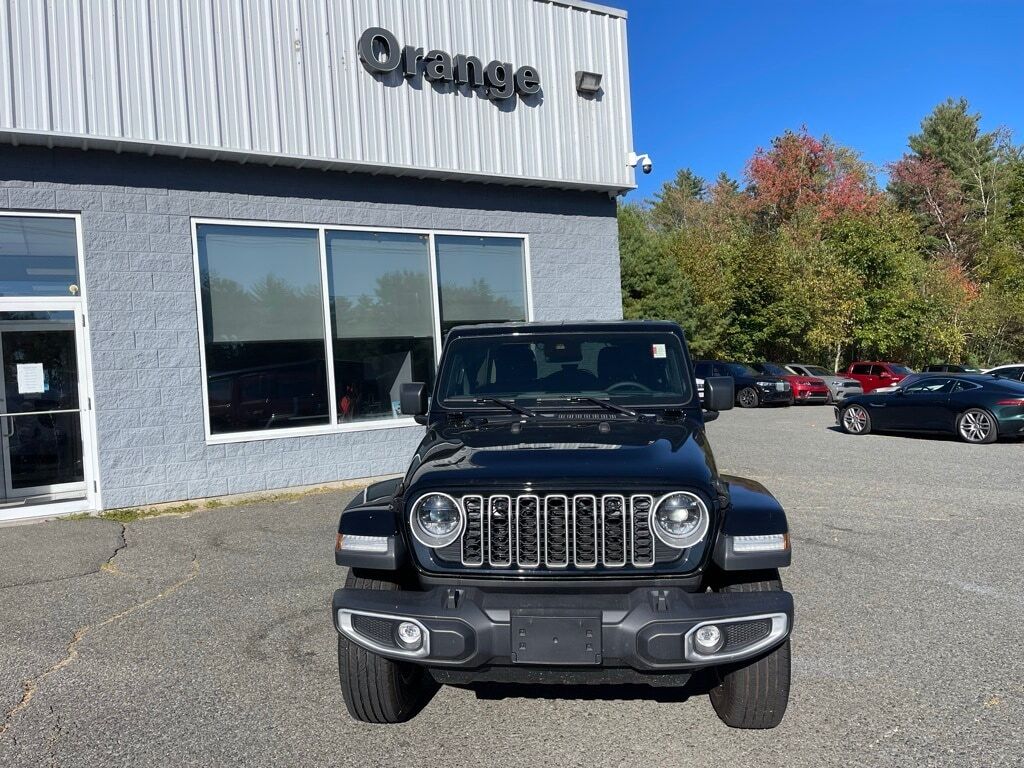 2025 Jeep Wrangler 4-DOOR SAHARA Orange MA