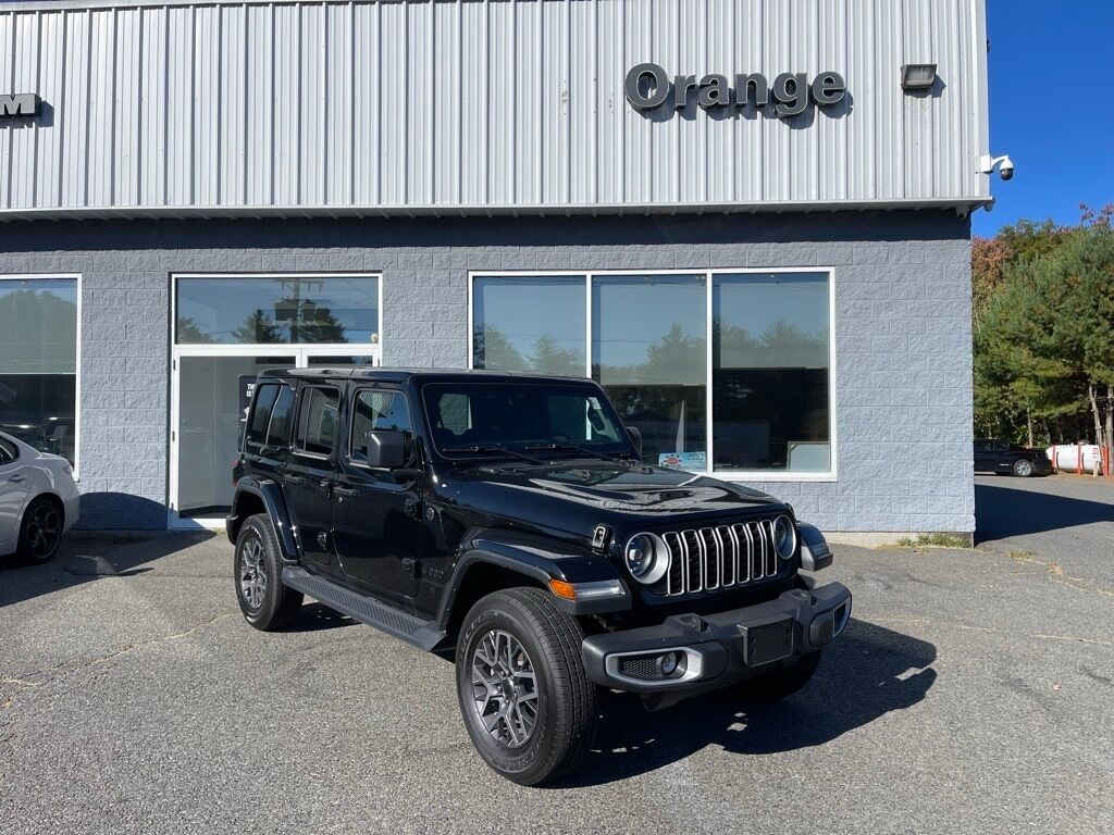 2025 Jeep Wrangler 4-DOOR SAHARA Orange MA