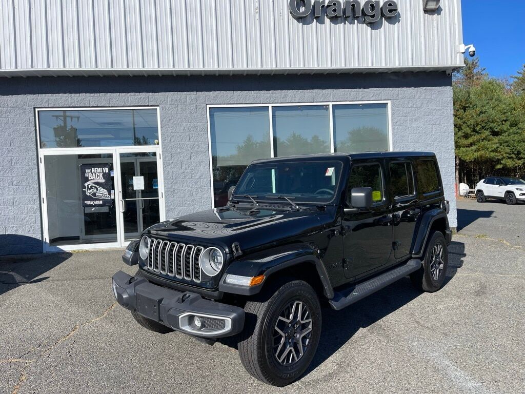2025 Jeep Wrangler 4-DOOR SAHARA Orange MA