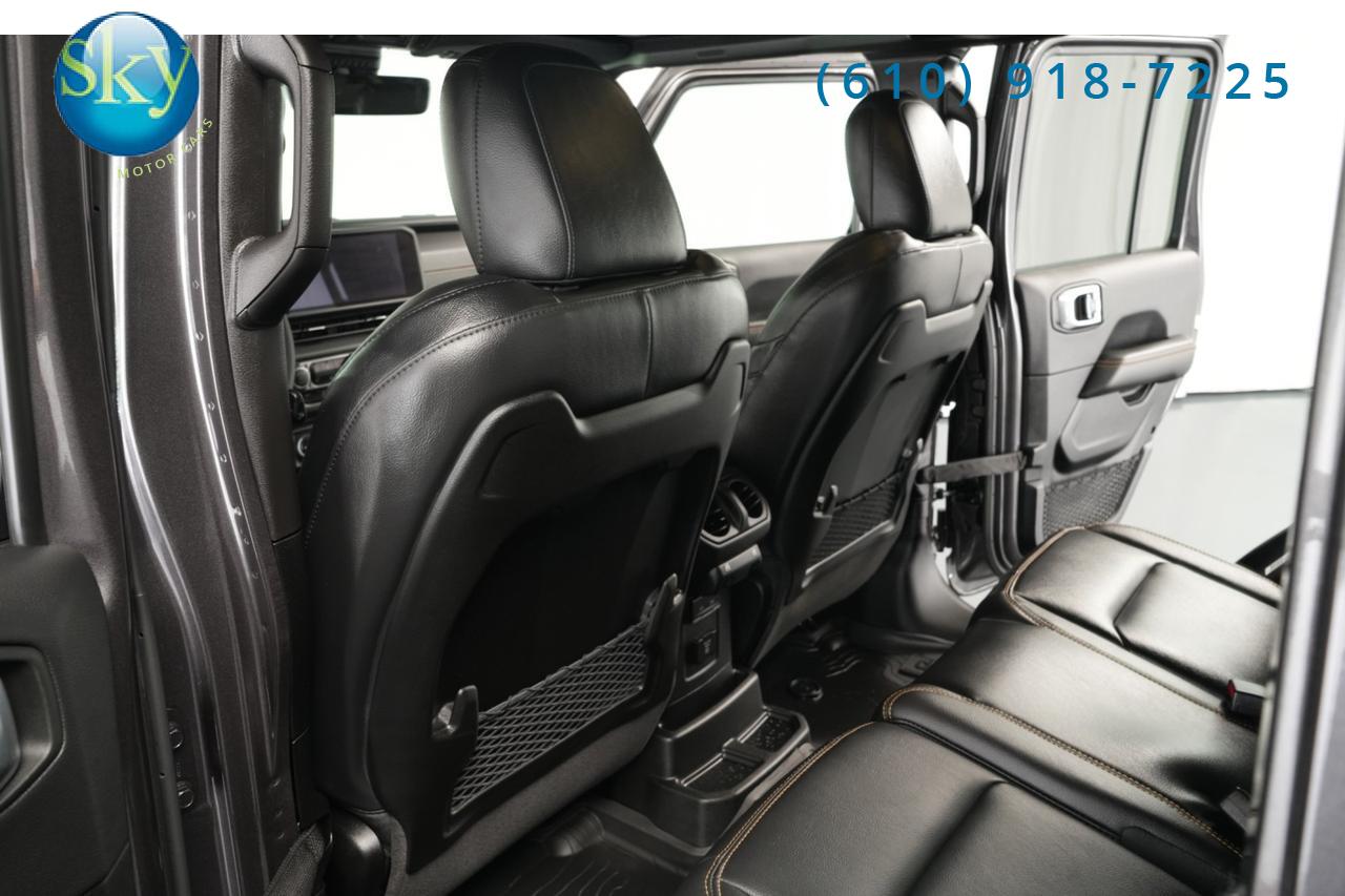 2025 Jeep Wrangler 4 Door 4WD Sahara SKY ONE-TOUCH POWER-TOP West Chester PA
