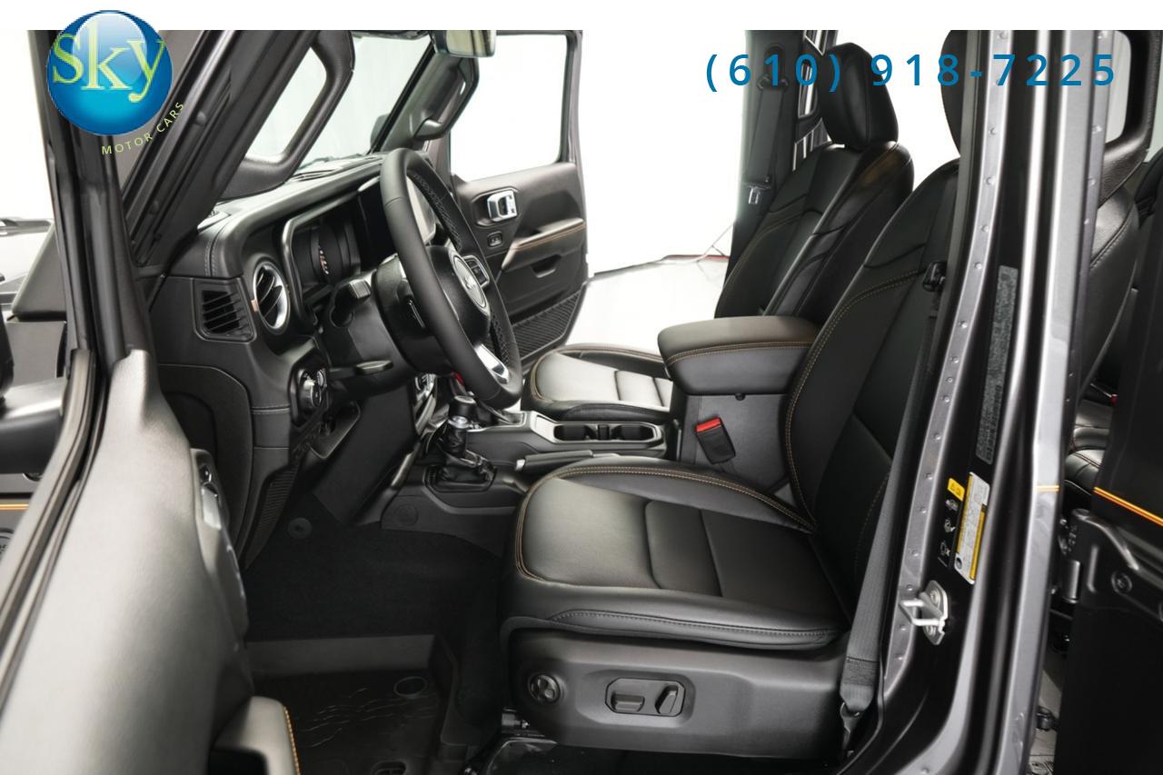 2025 Jeep Wrangler 4 Door 4WD Sahara SKY ONE-TOUCH POWER-TOP West Chester PA