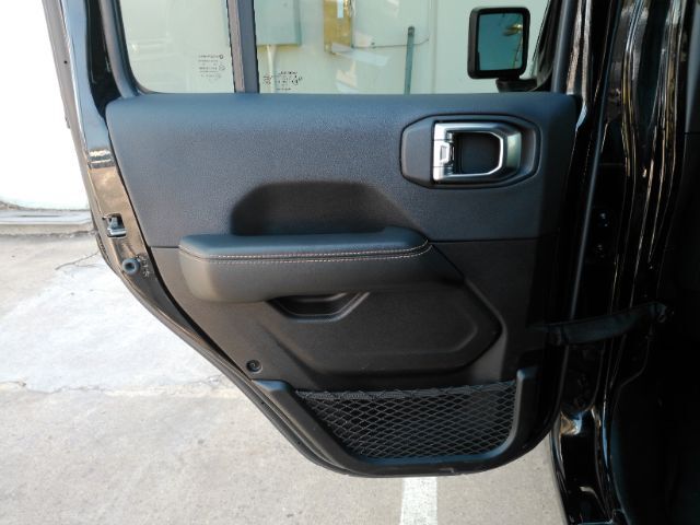 2025 Jeep Wrangler 4-Door Sahara 4x4 Plano TX