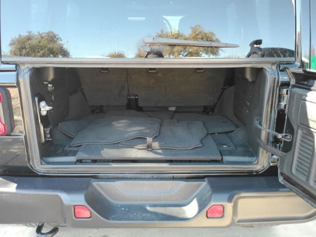 2025 Jeep Wrangler 4-Door Sahara 4x4 Plano TX