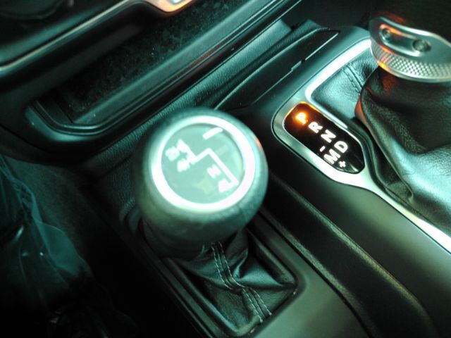 2025 Jeep Wrangler 4-Door Sahara 4x4 Plano TX