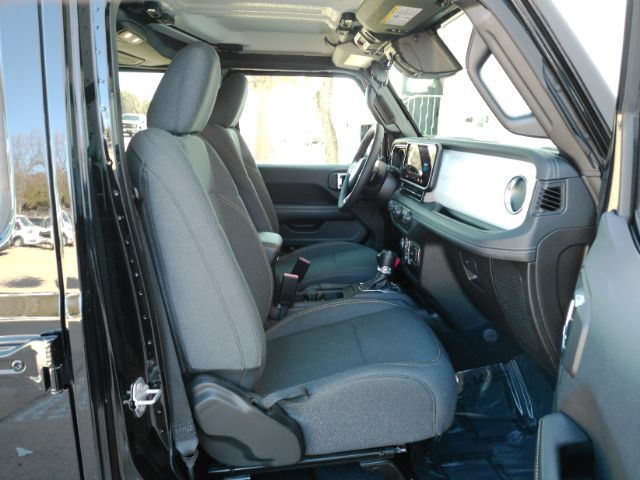 2025 Jeep Wrangler 4-Door Sahara 4x4 Plano TX