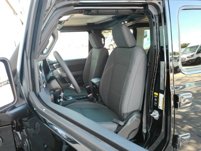 2025 Jeep Wrangler 4-Door Sahara 4x4 Plano TX